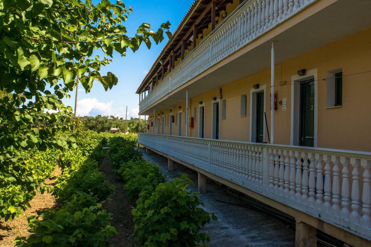 Nikos Studios Alykes Zakynthos Island Bagian luar foto